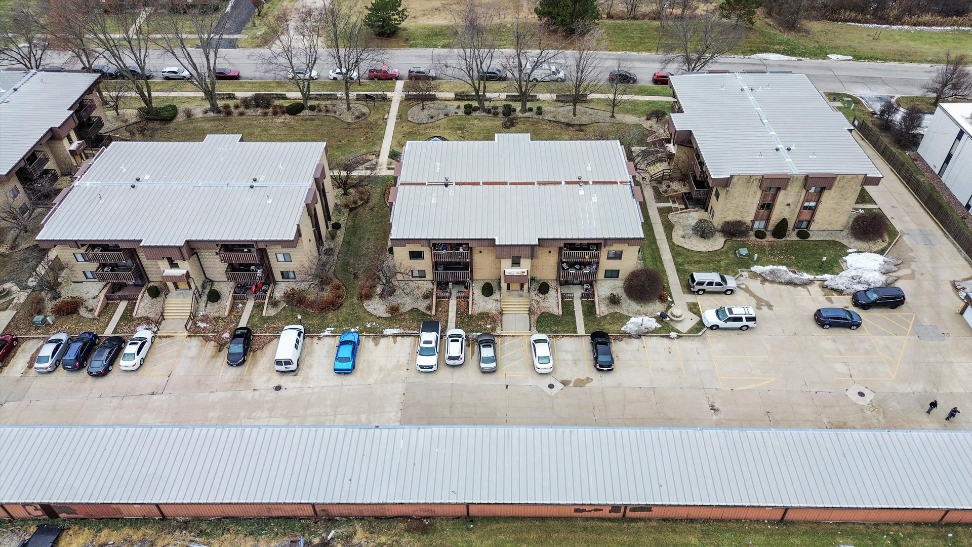 1500 ROCK RUN Drive #2D, Crest Hill, IL 60435