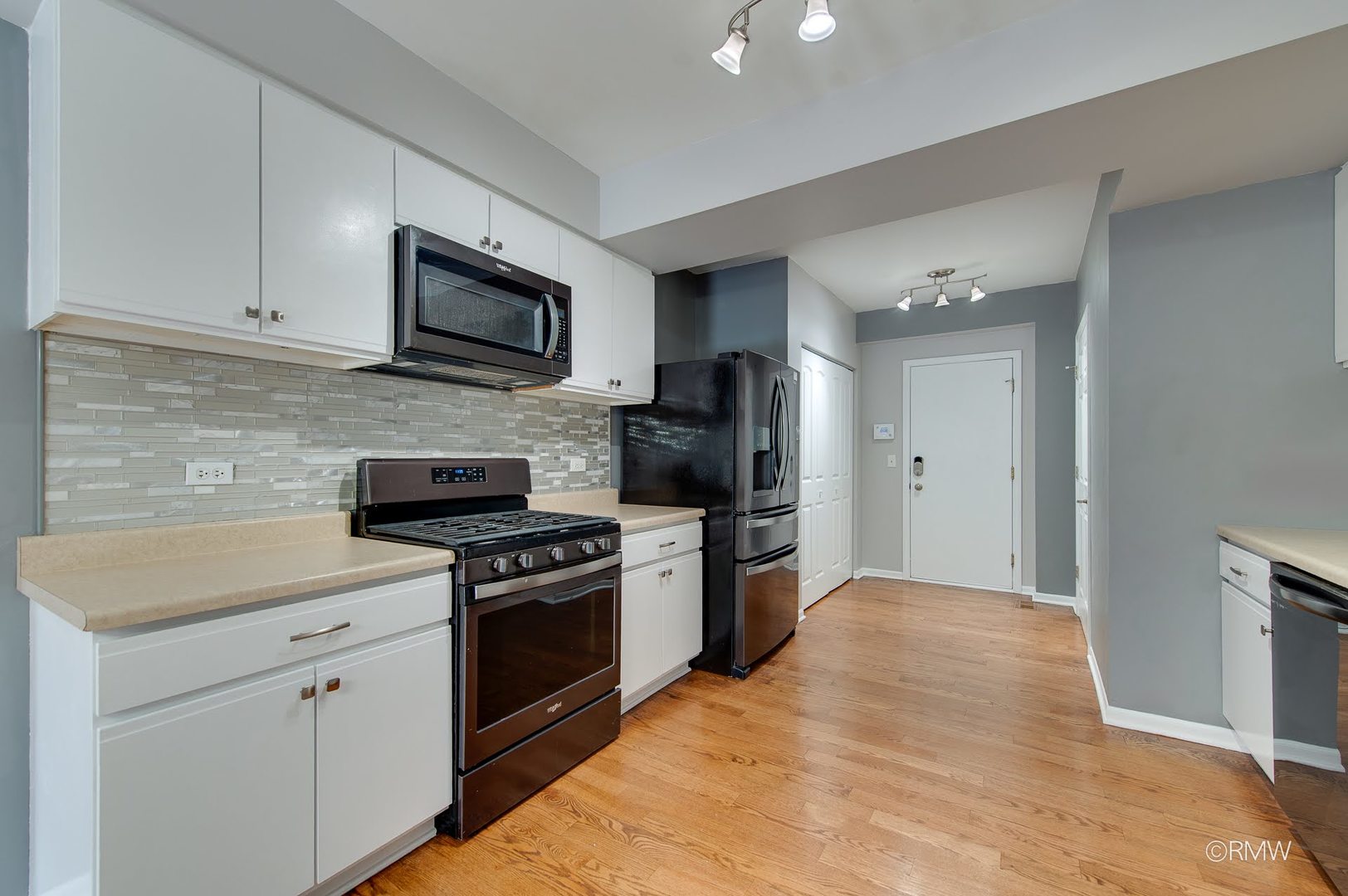 16556 Willow Walk Drive, Lockport, IL 60441