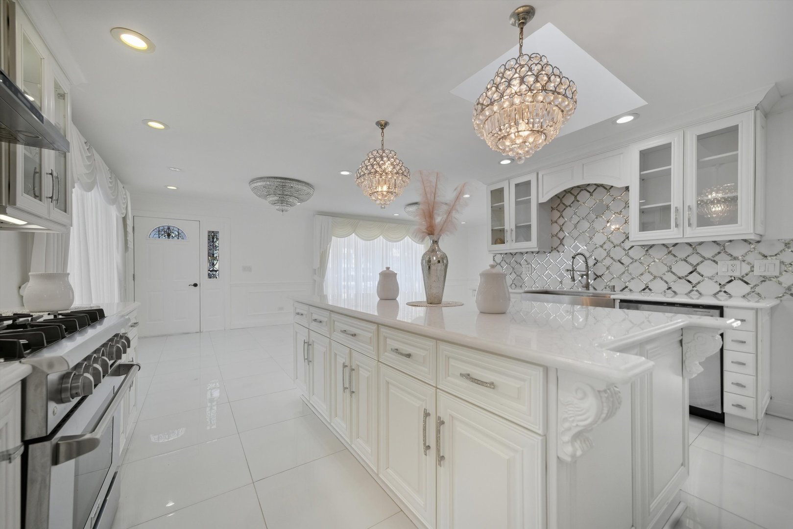 606 S Arlington Heights Road, Arlington Heights, IL 60005