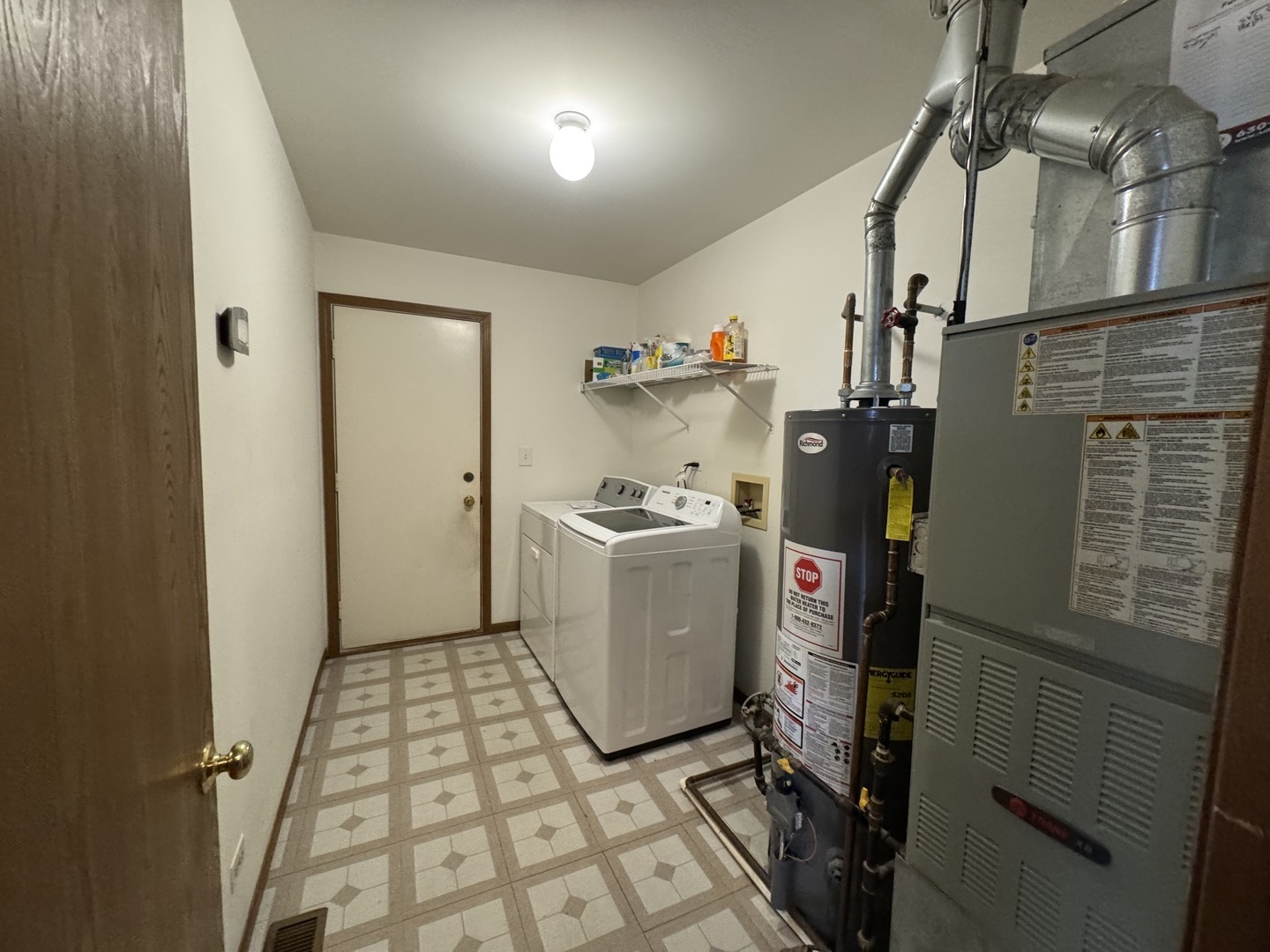 429 Prairieview Drive, Oswego, IL 60543