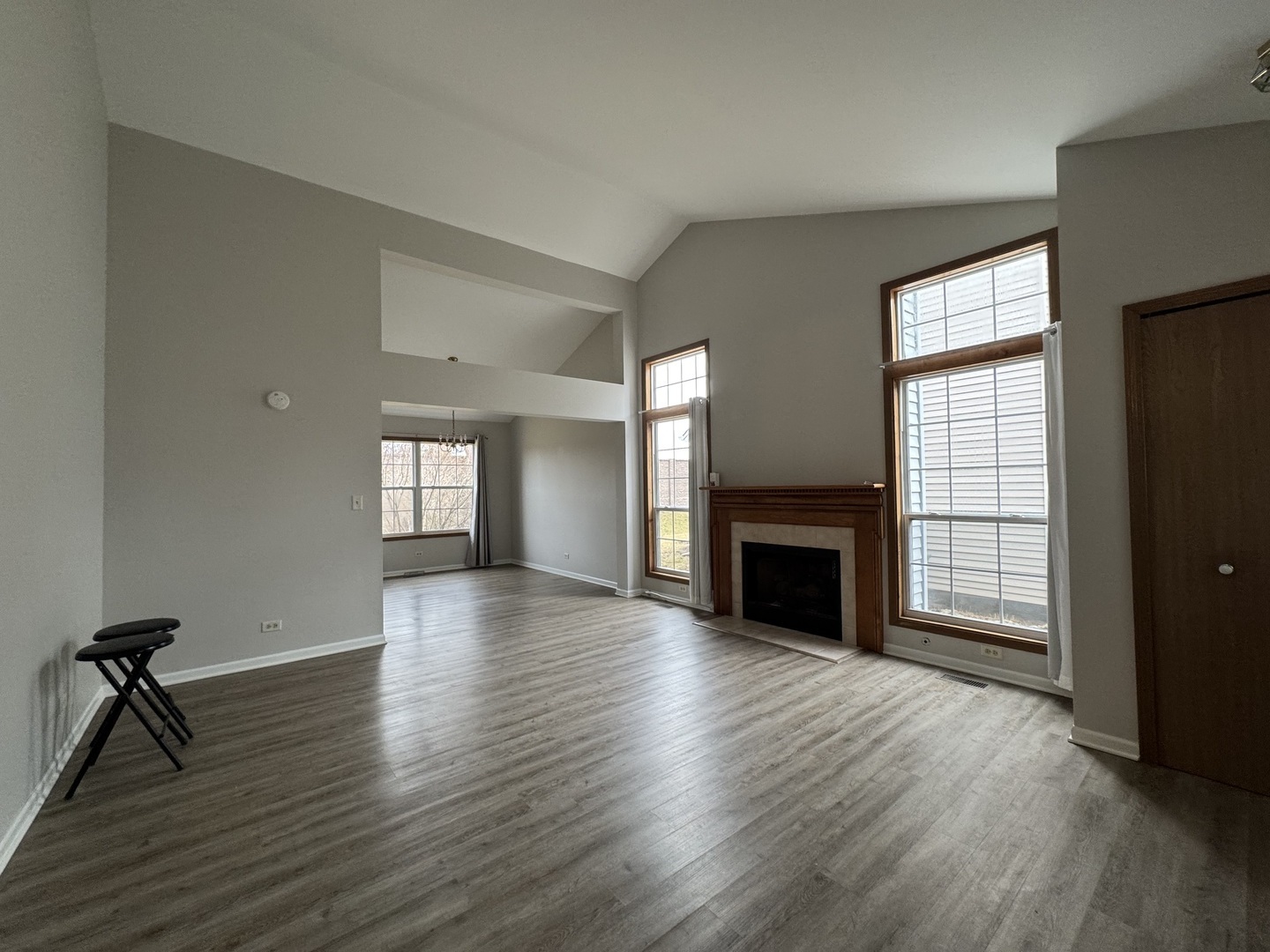 429 Prairieview Drive, Oswego, IL 60543