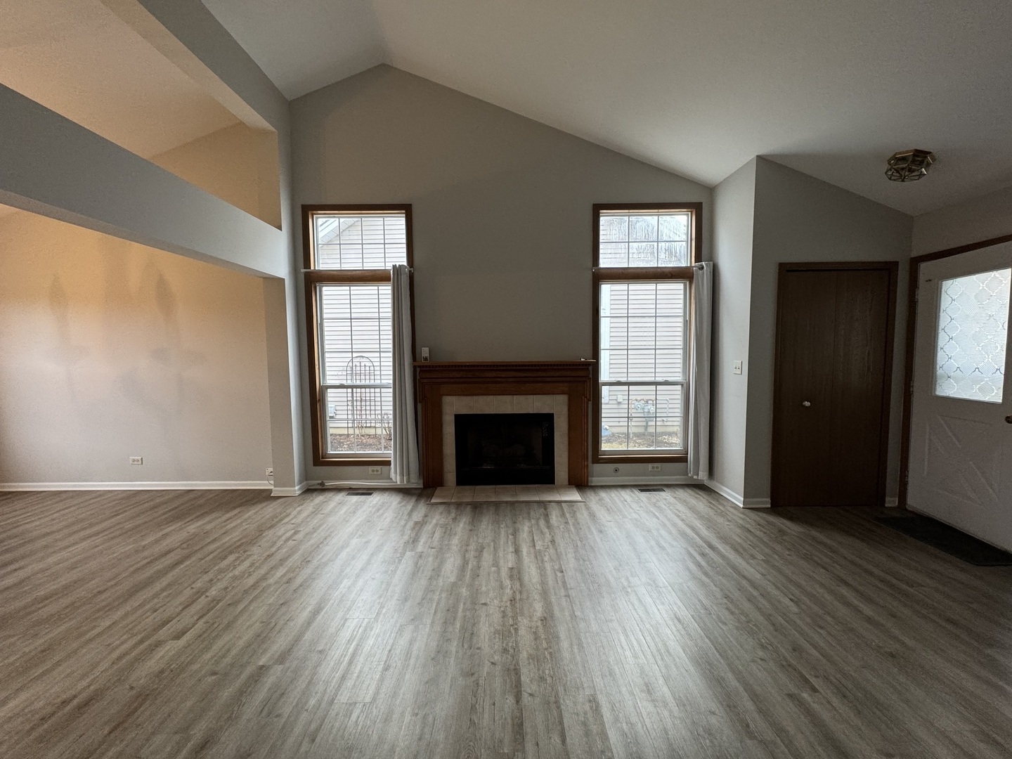 429 Prairieview Drive, Oswego, IL 60543