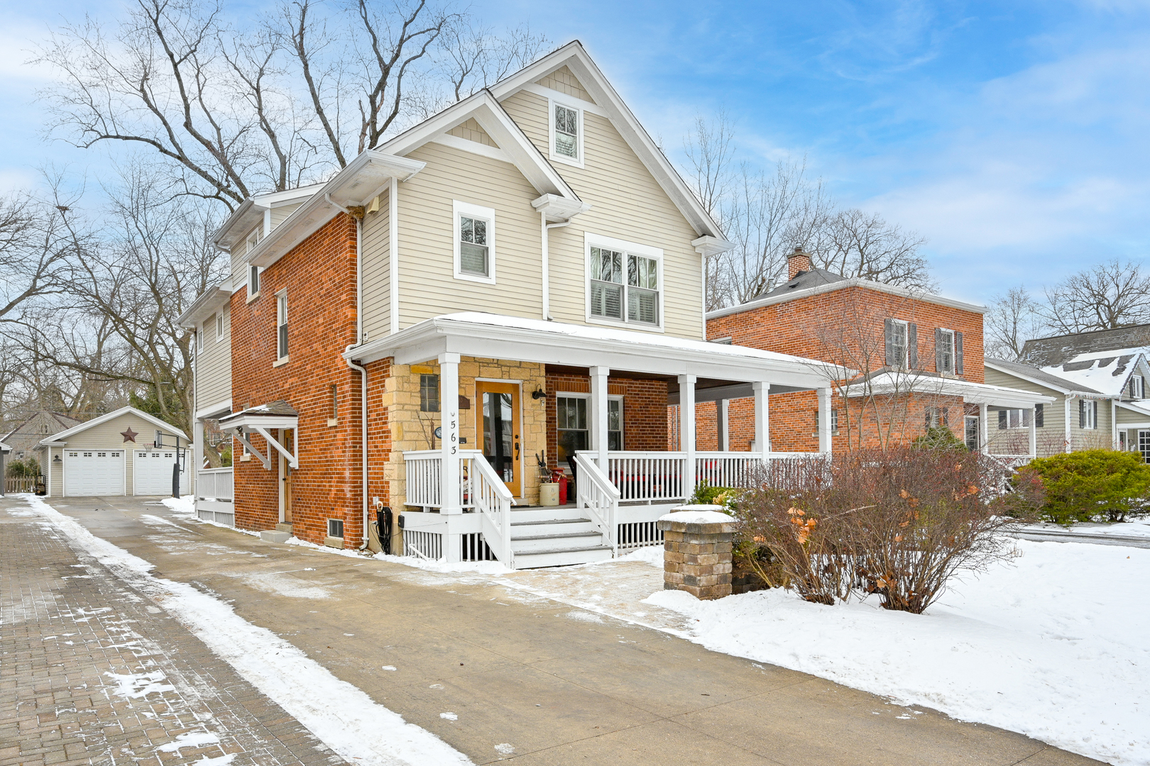 563 Taylor Avenue, Glen Ellyn, IL 60137