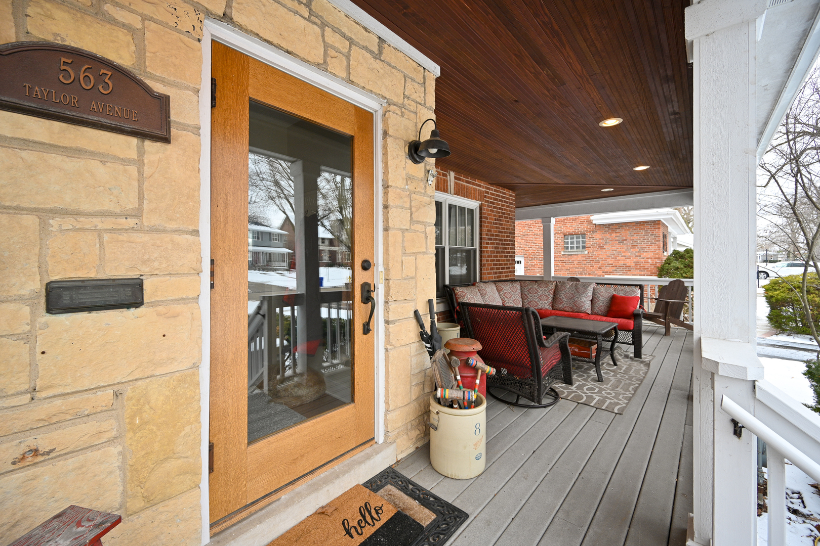 563 Taylor Avenue, Glen Ellyn, IL 60137