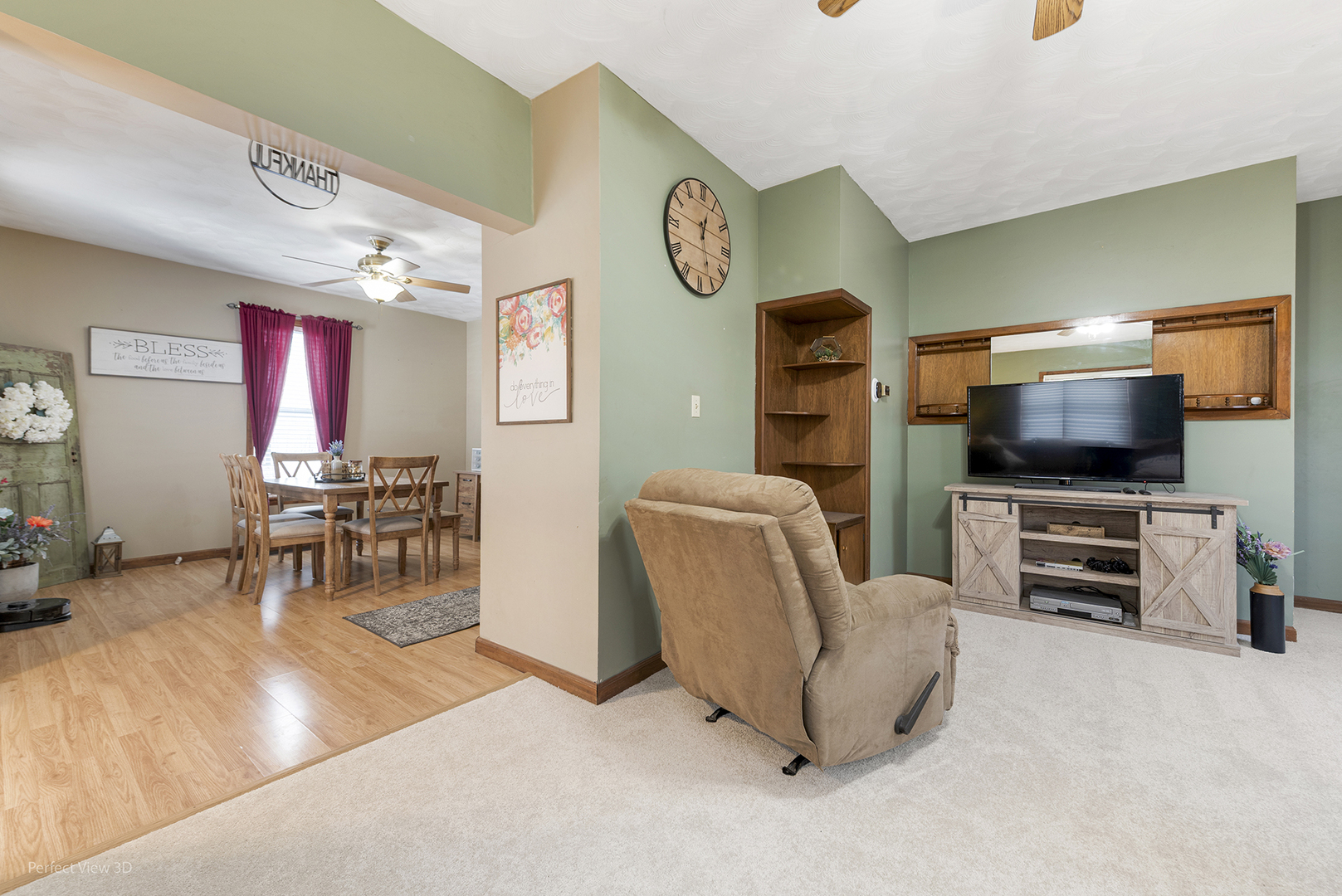 733 N 13th Street, DeKalb, IL 60115