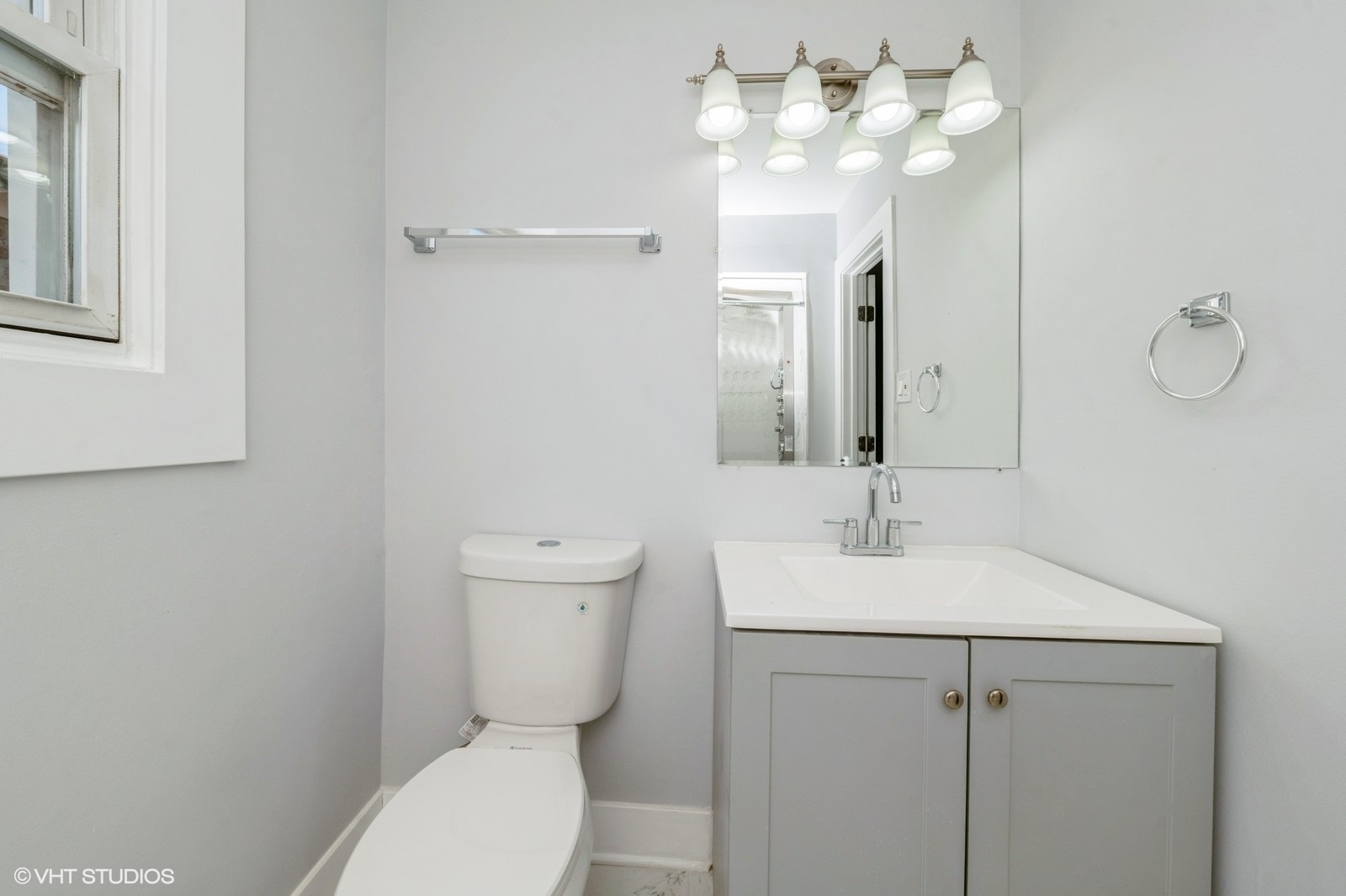 6545 S Hamilton Avenue, Chicago, IL 60636