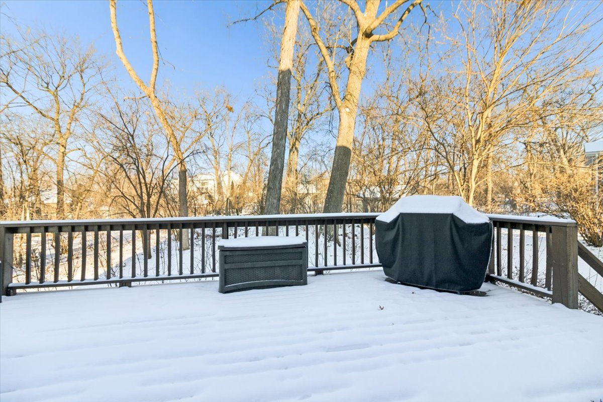 836 Bonnie Brae Lane, Bolingbrook, IL 60440