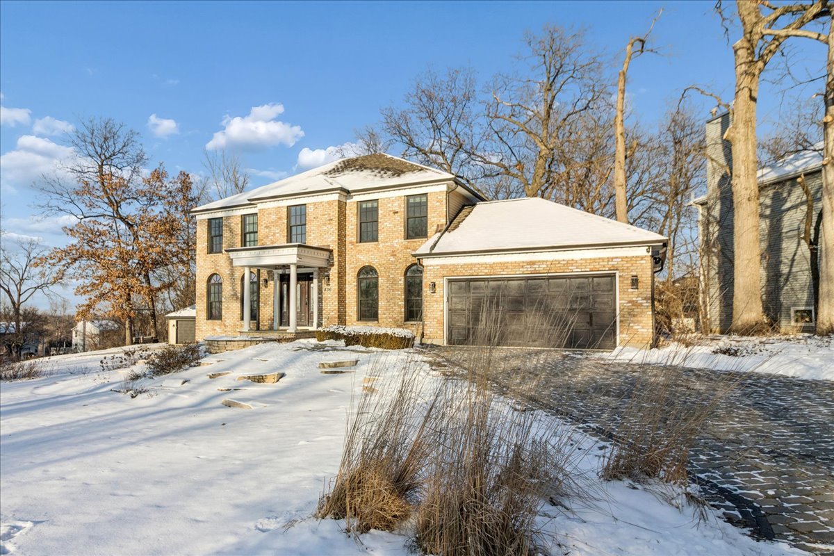 836 Bonnie Brae Lane, Bolingbrook, IL 60440