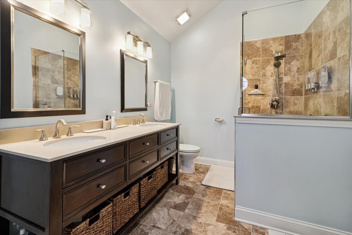 836 Bonnie Brae Lane, Bolingbrook, IL 60440