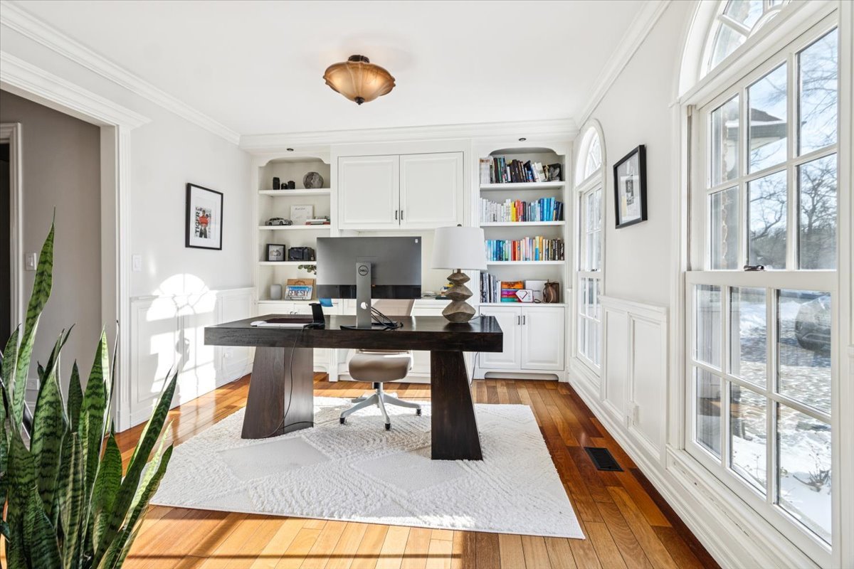 836 Bonnie Brae Lane, Bolingbrook, IL 60440