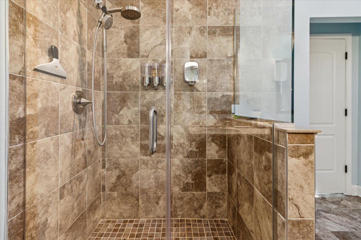 836 Bonnie Brae Lane, Bolingbrook, IL 60440