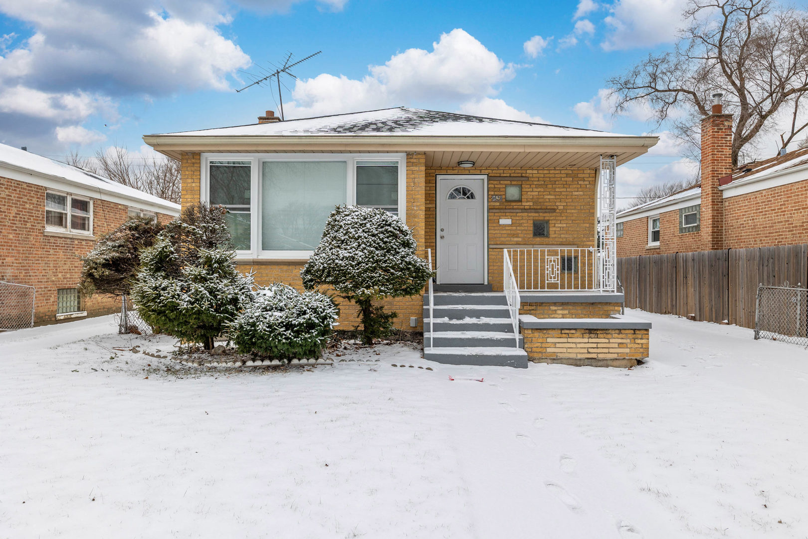 9628 S Union Avenue, Chicago, IL 60628