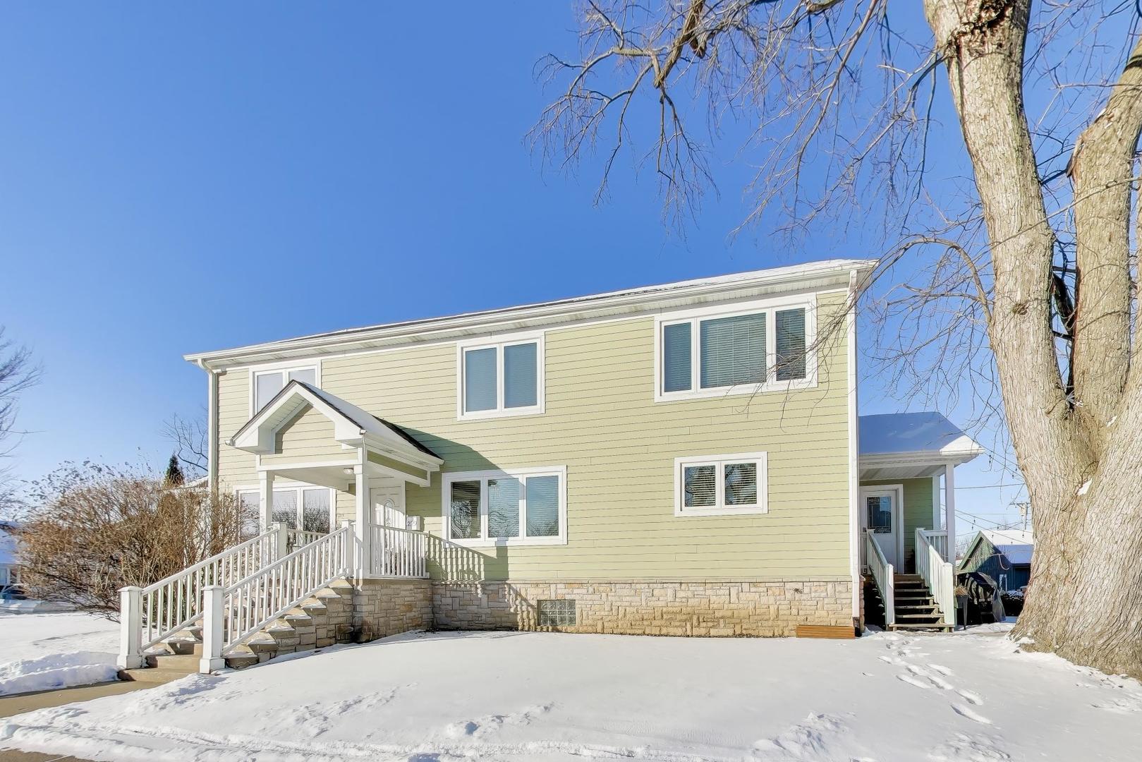 229 N Myrtle Avenue, Elmhurst, IL 60126