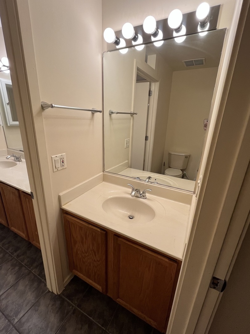 5200 S Ellis Avenue #202, Chicago, IL 60615