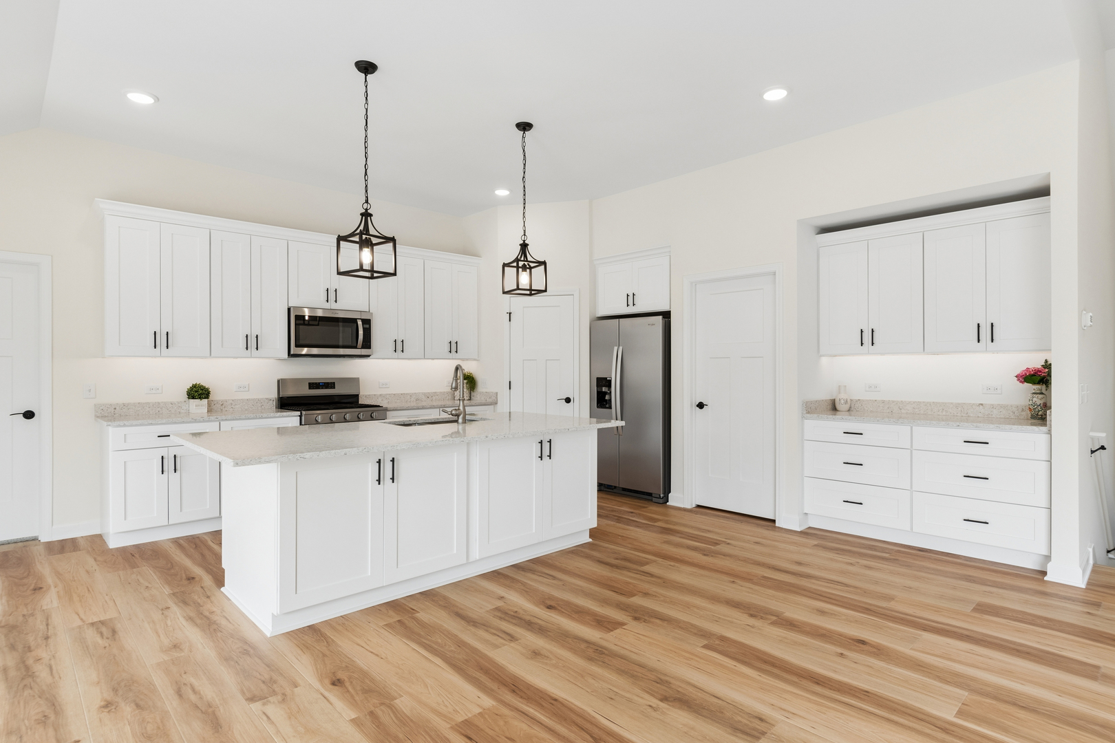 1142 Kate Drive, Yorkville, IL 60560