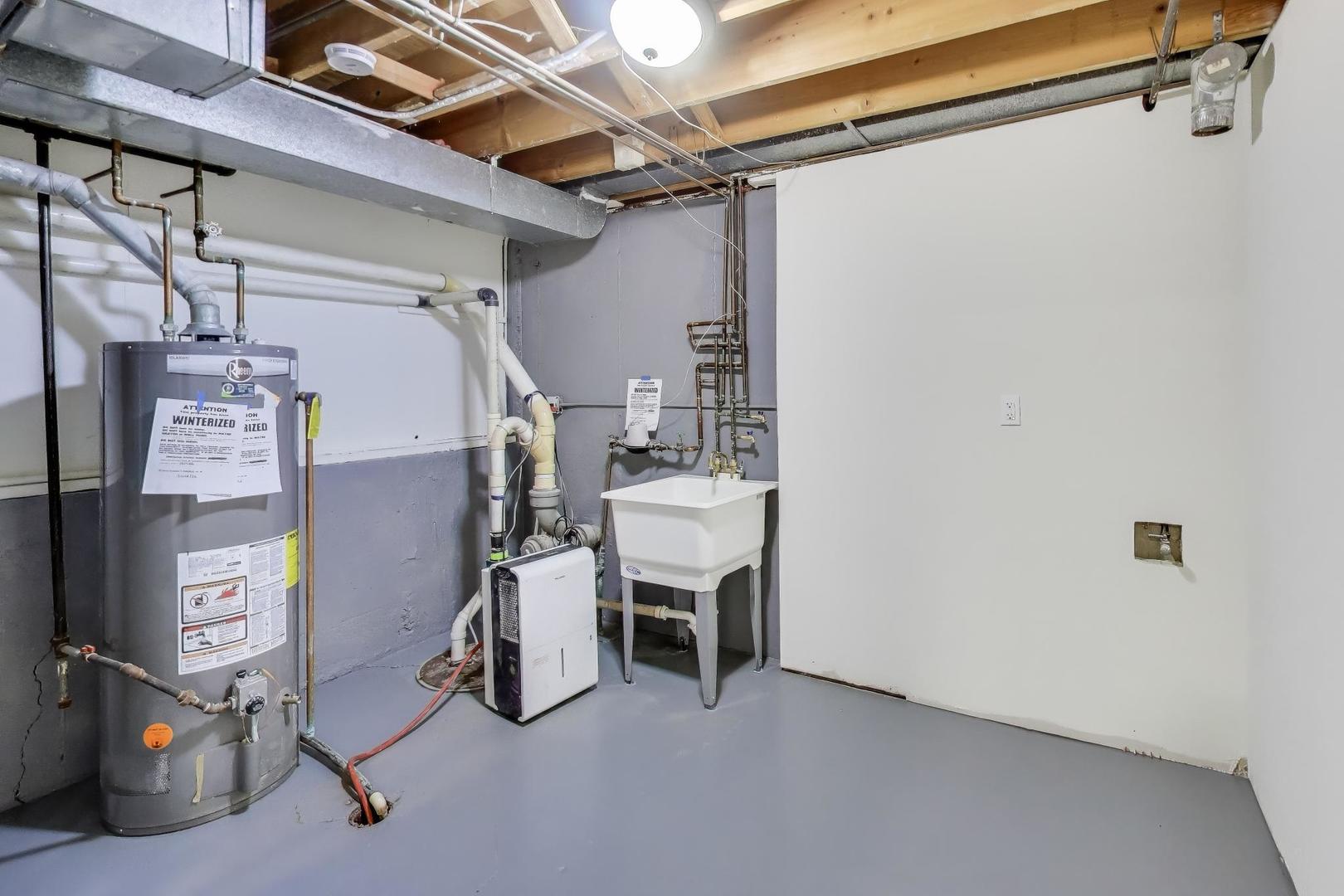 123 Kainer Avenue, Barrington, IL 60010