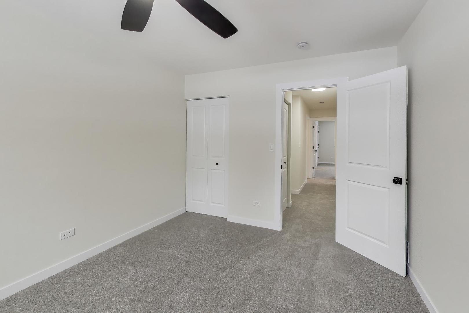 123 Kainer Avenue, Barrington, IL 60010