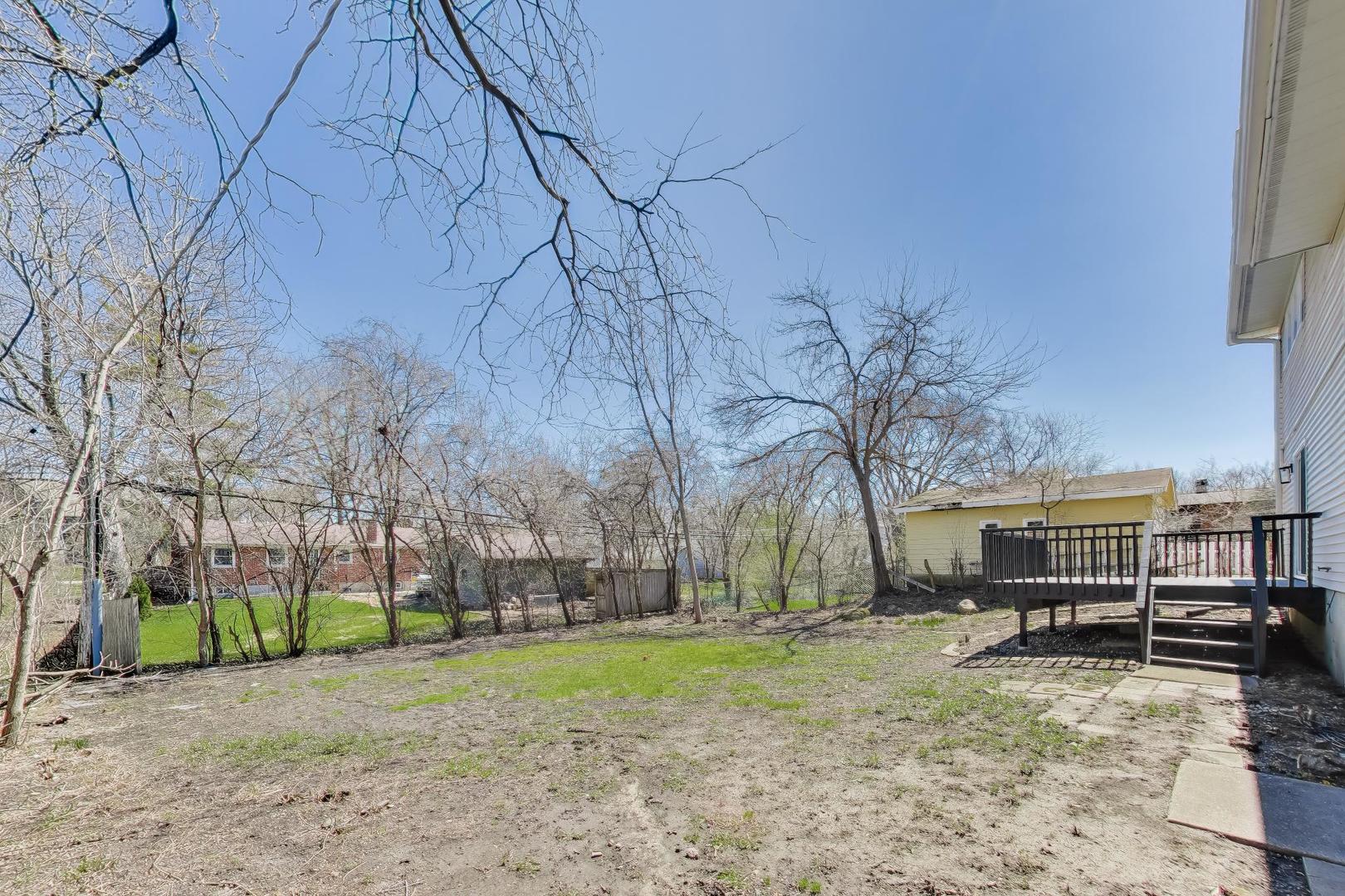 123 Kainer Avenue, Barrington, IL 60010