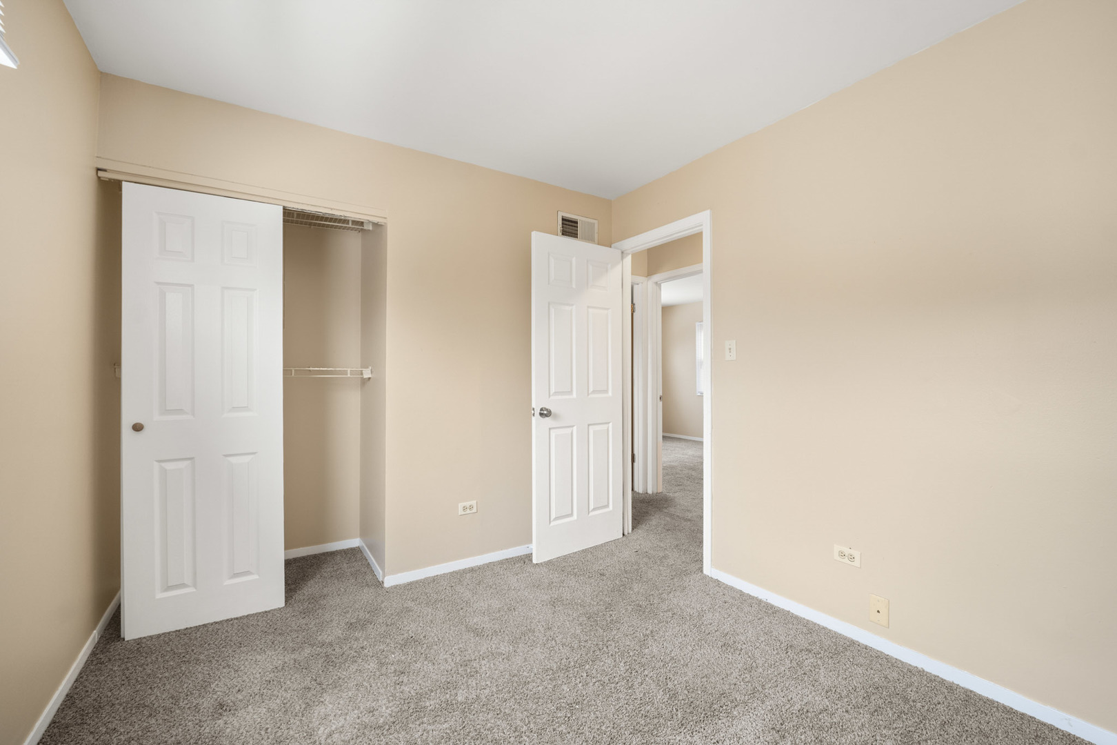 18033 Idlewild Drive, Country Club Hills, IL 60478