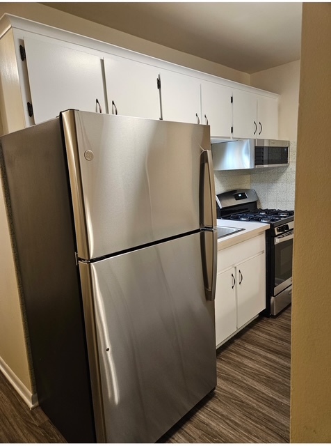 5617 6th Avenue #3C, Countryside, IL 60525