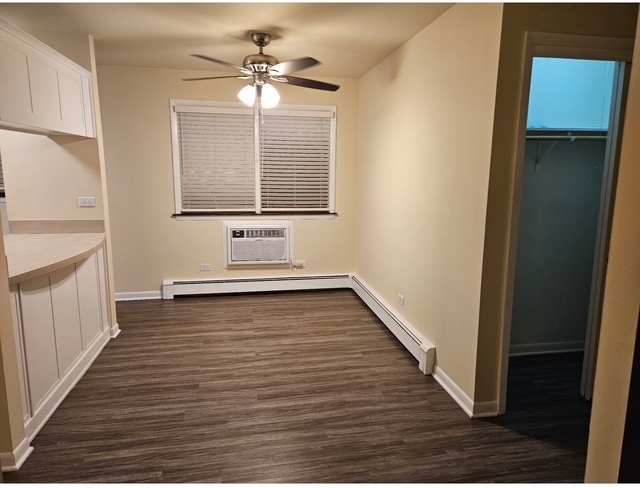 5617 6th Avenue #3C, Countryside, IL 60525