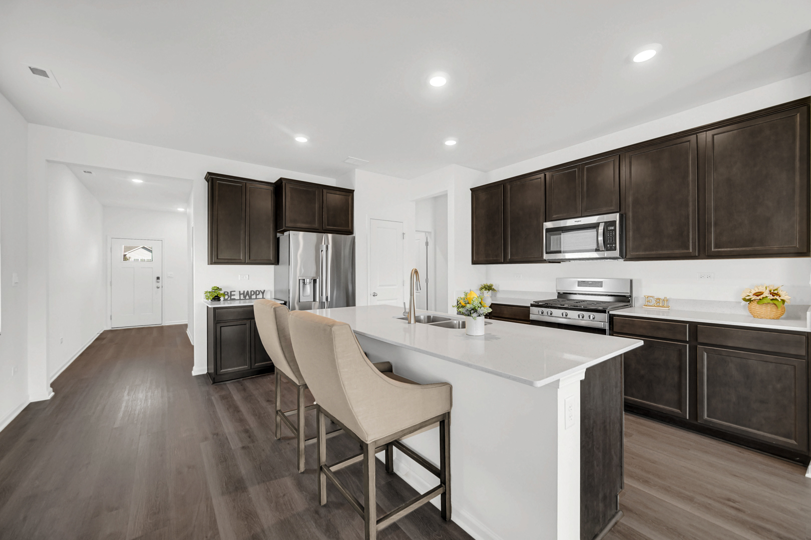 2930 Harnish Drive, Algonquin, IL 60102