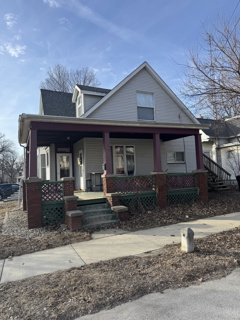 307 S Mclean Street, Bloomington, IL 61701