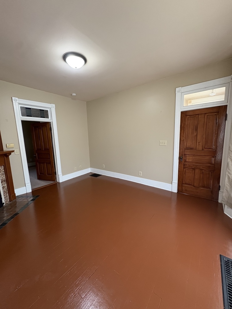 307 S Mclean Street, Bloomington, IL 61701