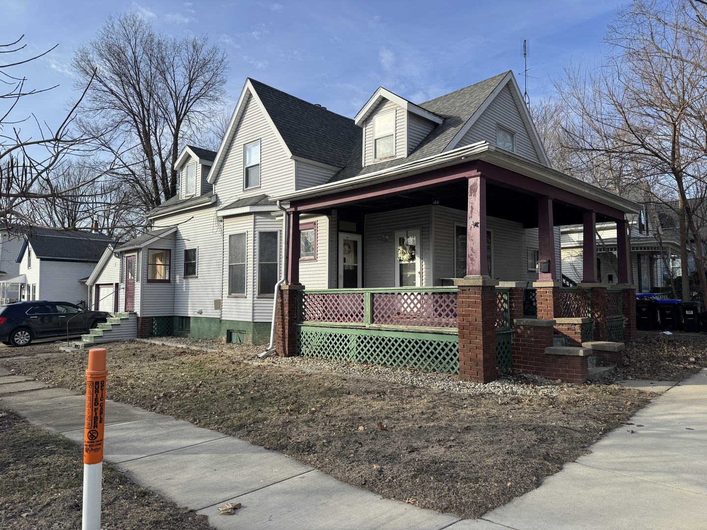 307 S Mclean Street, Bloomington, IL 61701