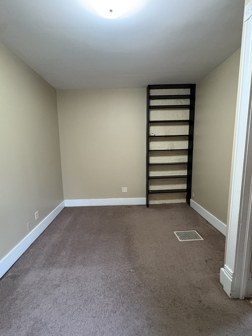 307 S Mclean Street, Bloomington, IL 61701