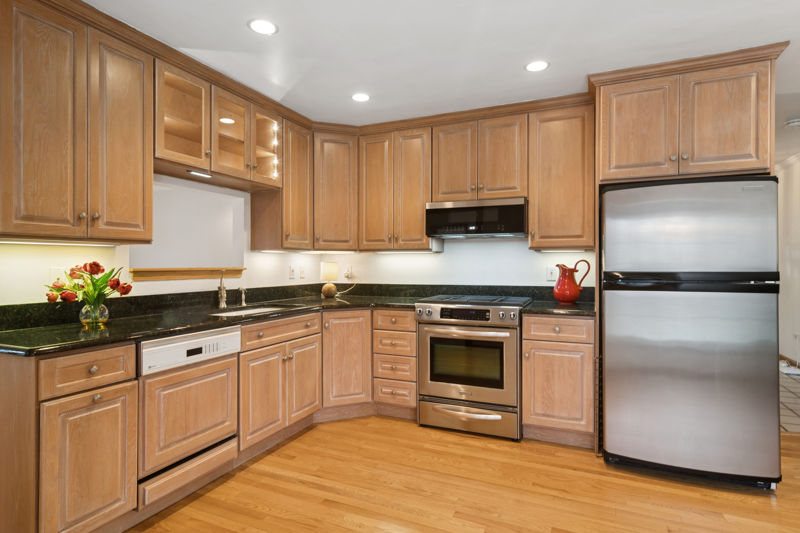 1522 E Fleming Drive, Arlington Heights, IL 60004