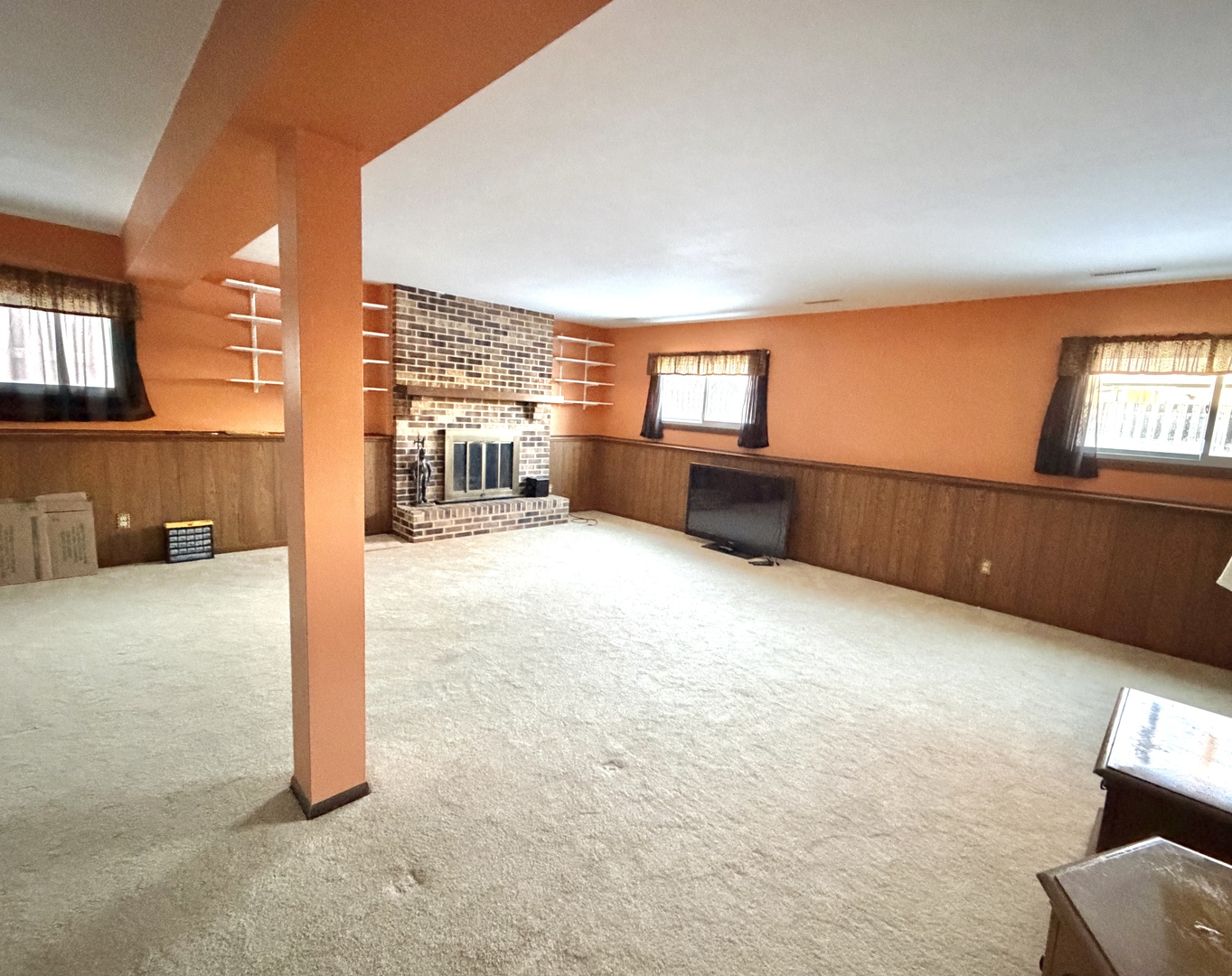 5216 Abbey Drive, McHenry, IL 60050