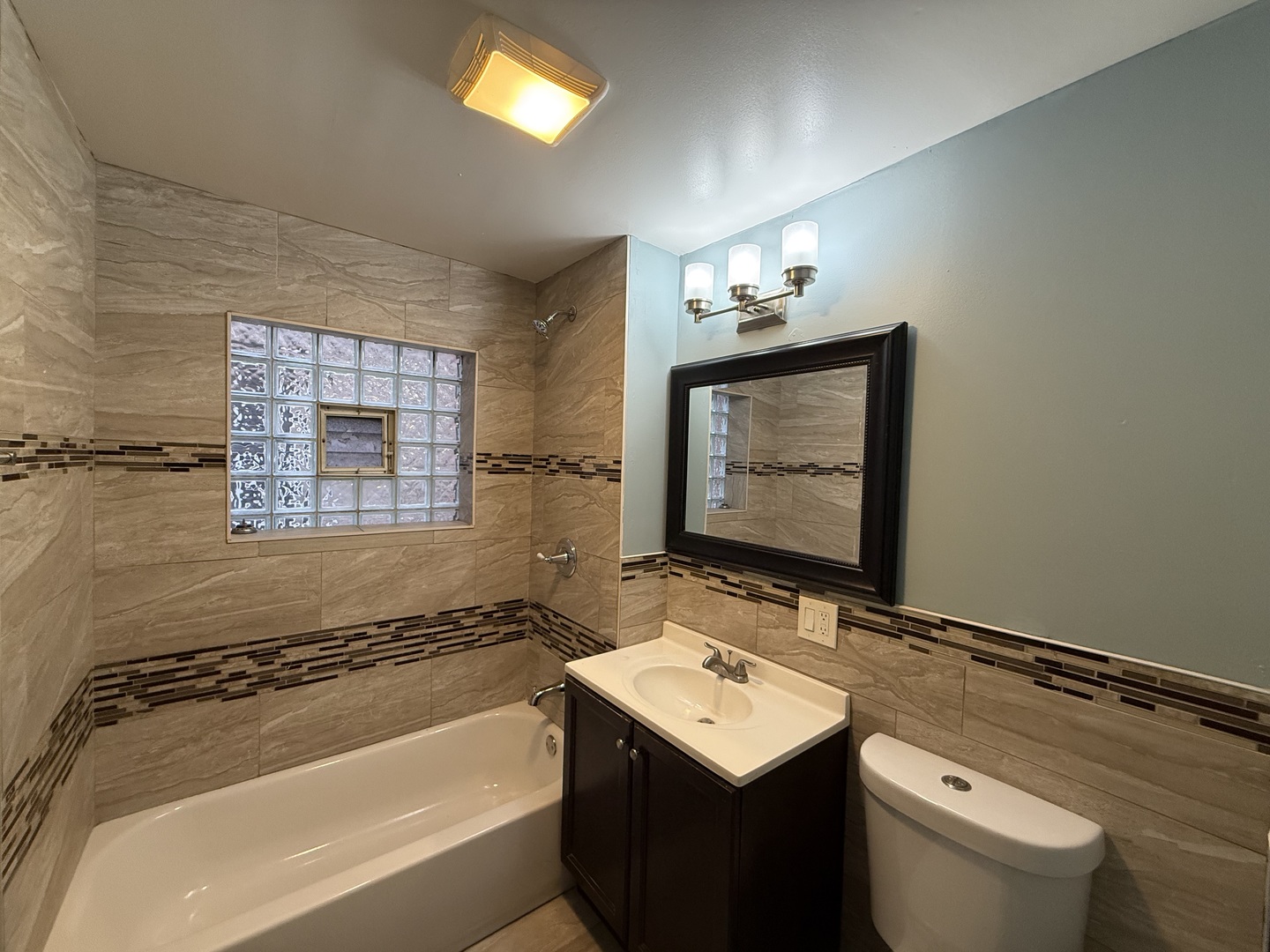 7924 S Peoria Street, Chicago, IL 60620