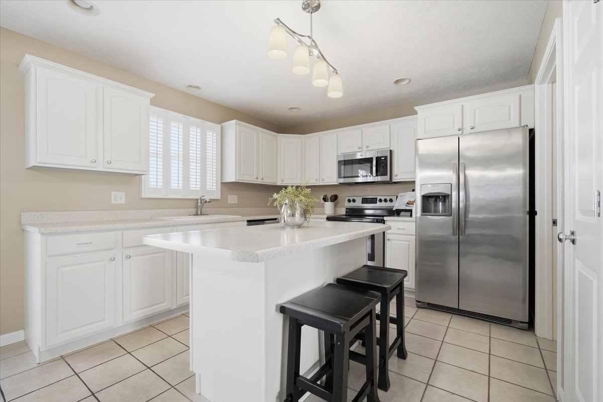 704 Dresser Drive, Normal, IL 61761