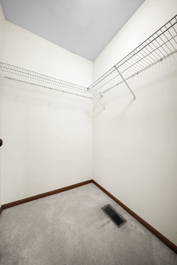 1429 Orleans Drive #1429, Mundelein, IL 60060