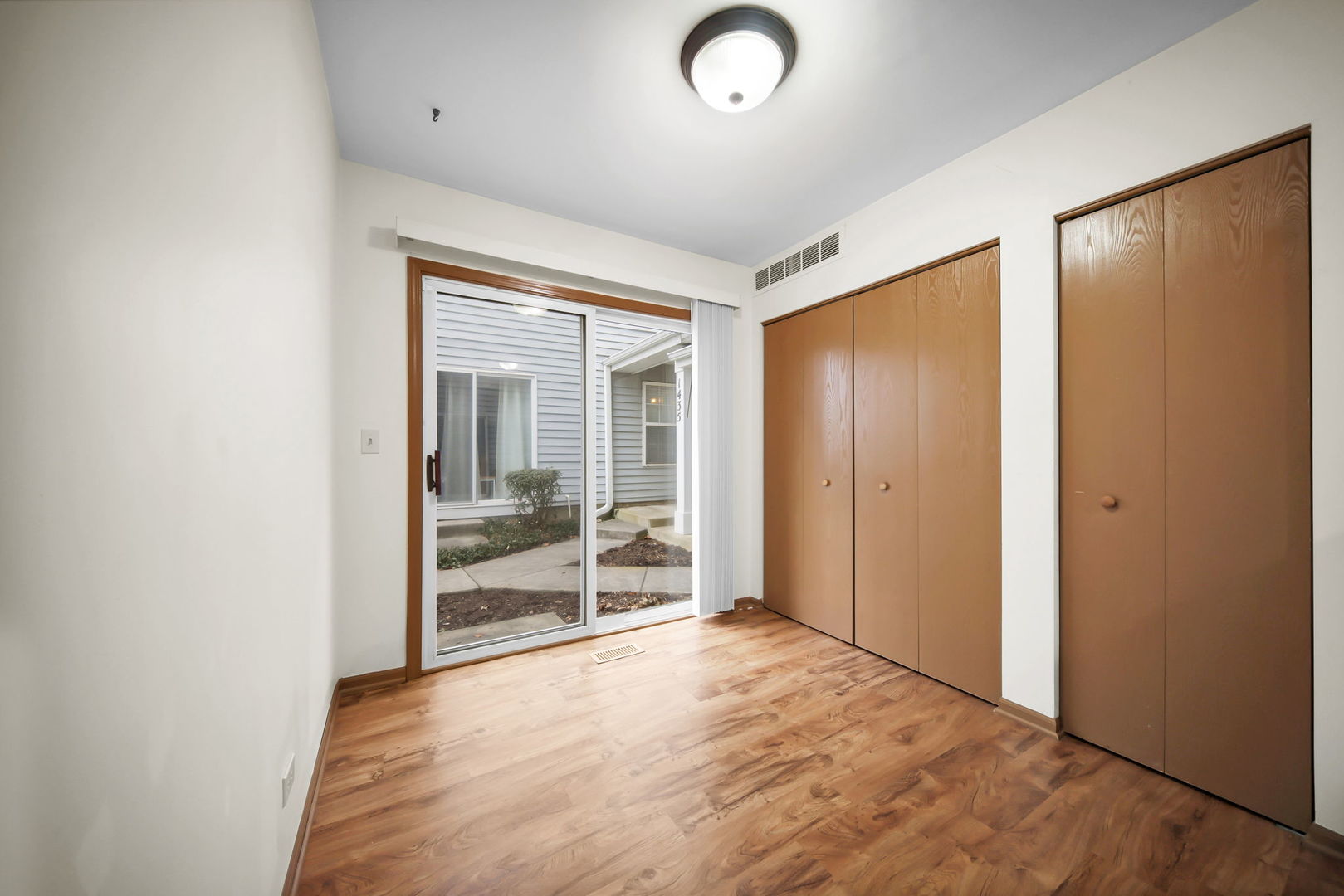 1429 Orleans Drive #1429, Mundelein, IL 60060