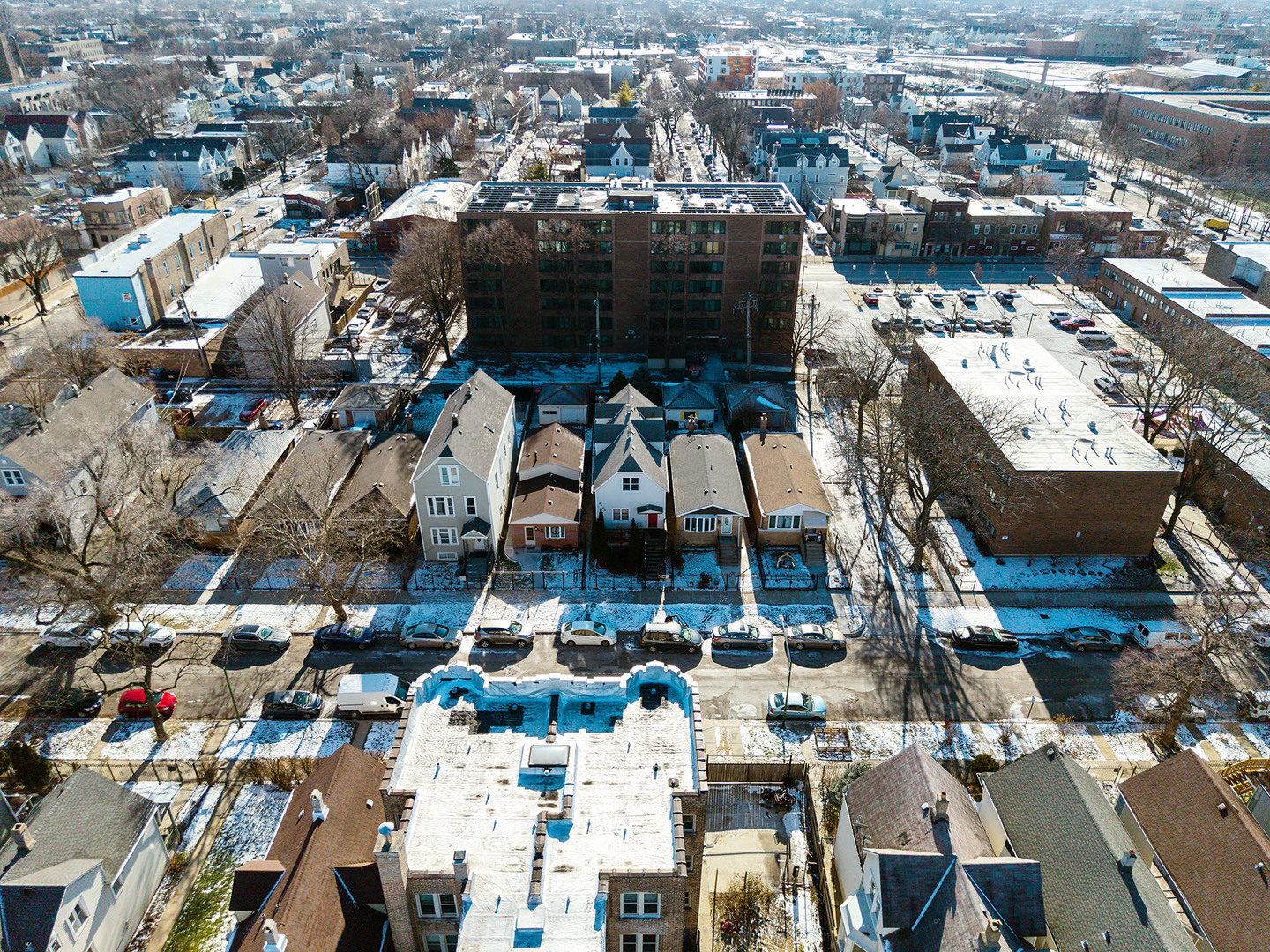 3723 W McLean Avenue, Chicago, IL 60647