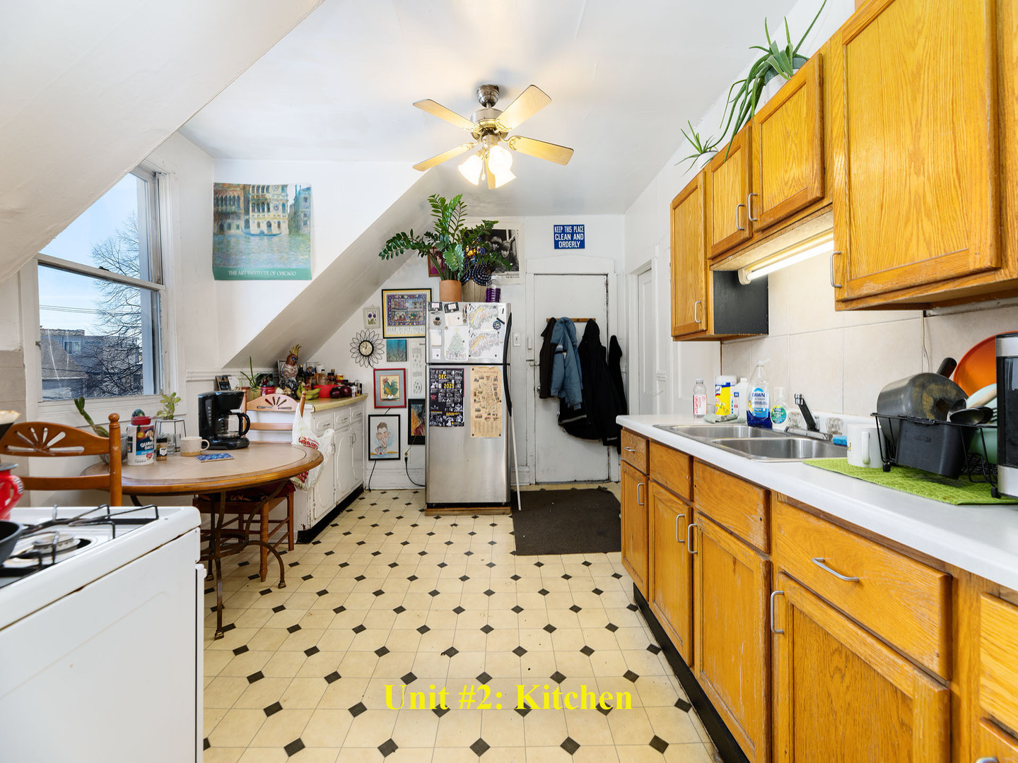 3723 W McLean Avenue, Chicago, IL 60647