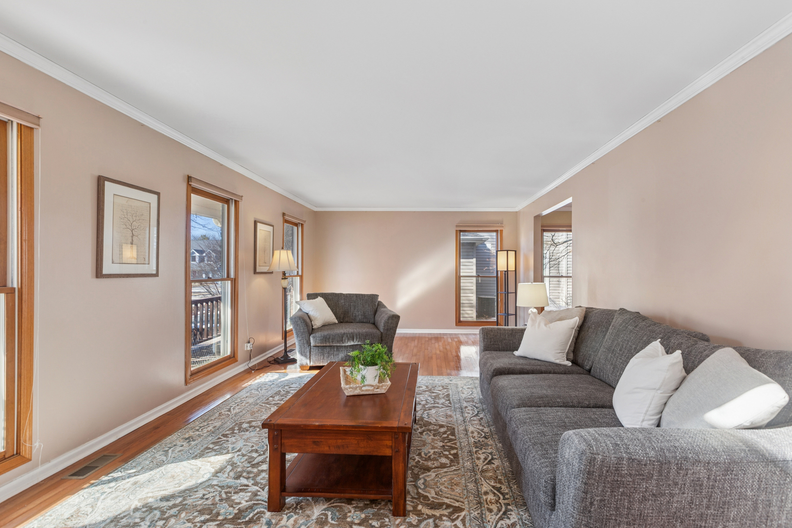 0N655 Courtney Lane, Winfield, IL 60190