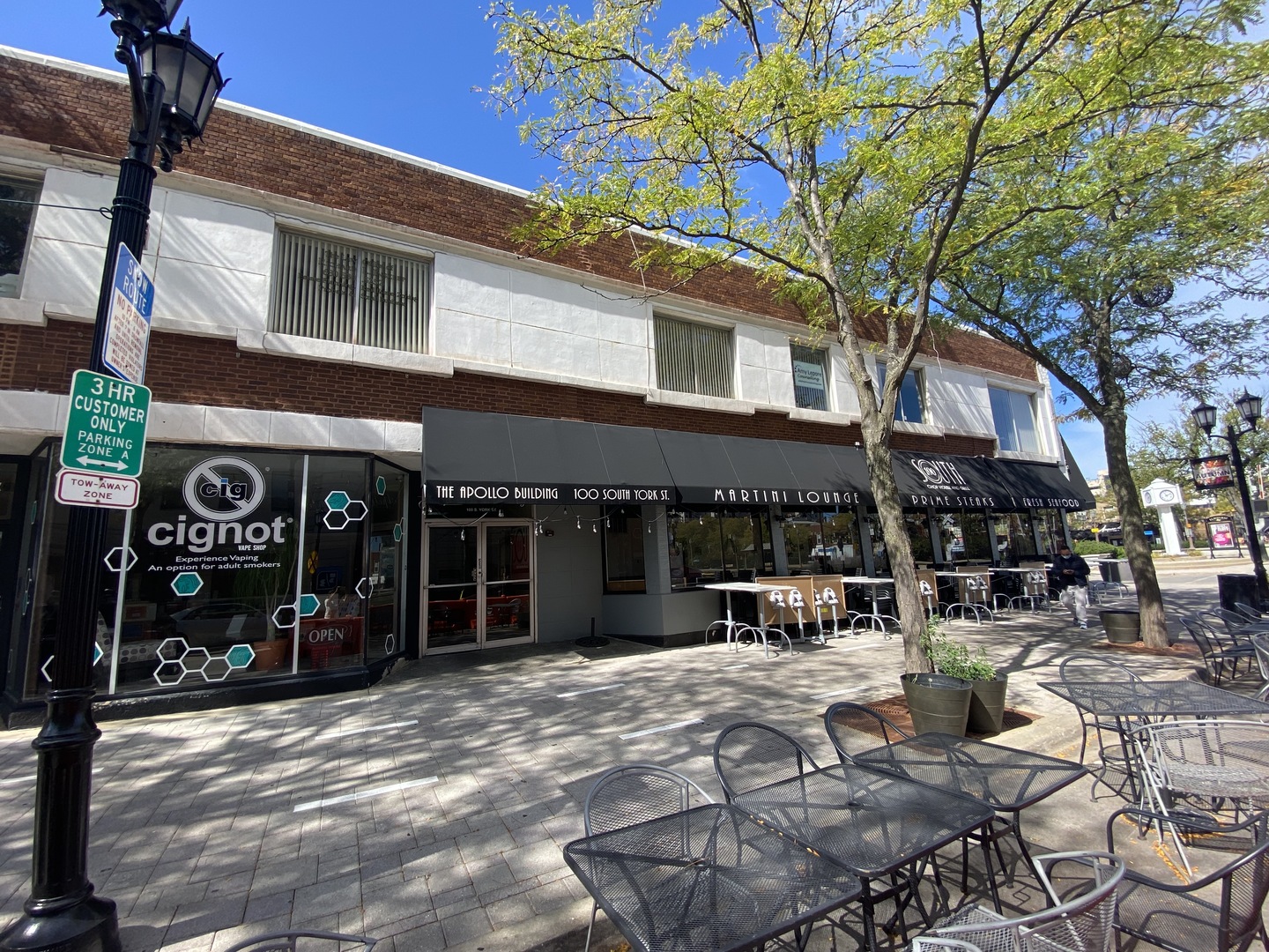 100 S York Street #232D, Elmhurst, IL 60126