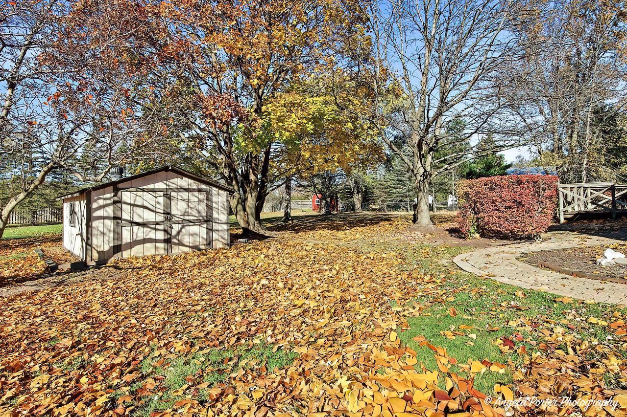 26140 N Ann Court, Wauconda, IL 60084