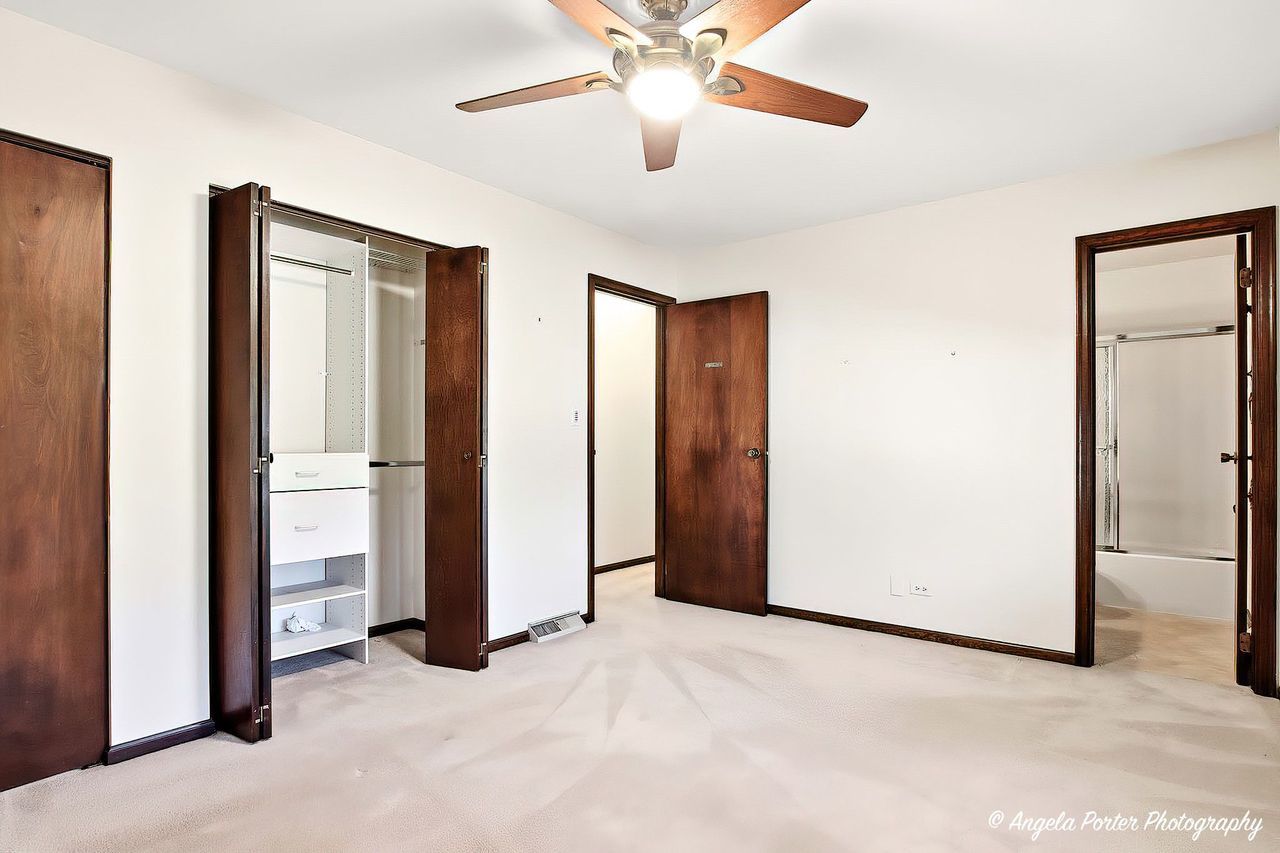 26140 N Ann Court, Wauconda, IL 60084