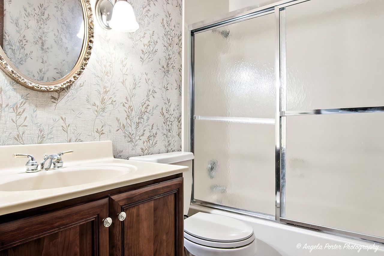 26140 N Ann Court, Wauconda, IL 60084