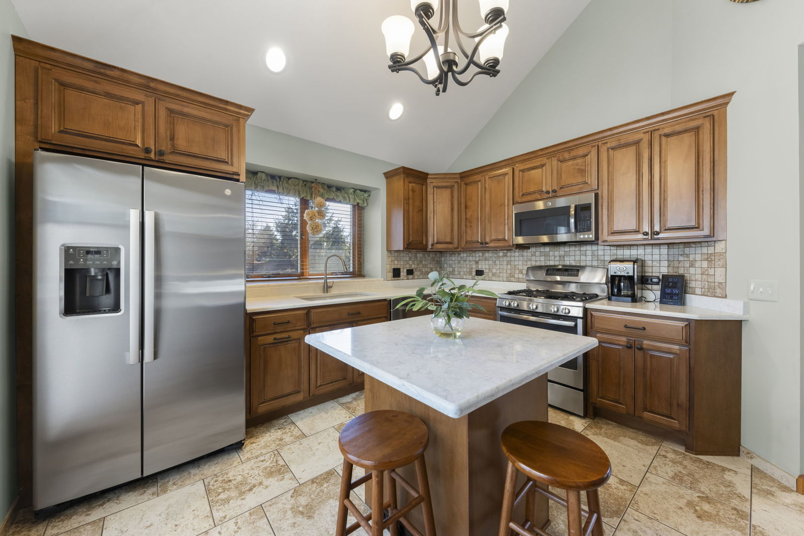 5513 Aspen Avenue, Downers Grove, IL 60515