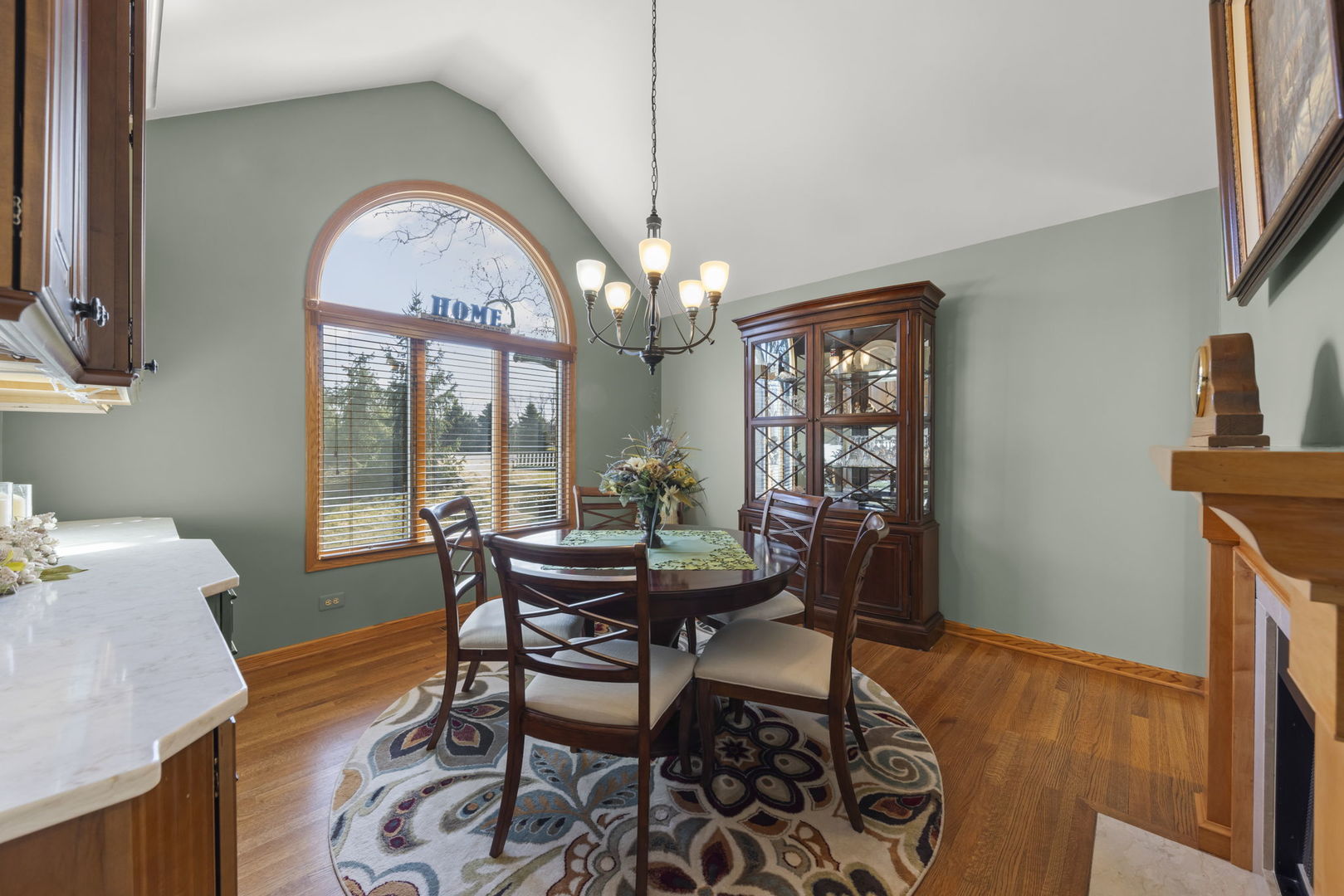 5513 Aspen Avenue, Downers Grove, IL 60515