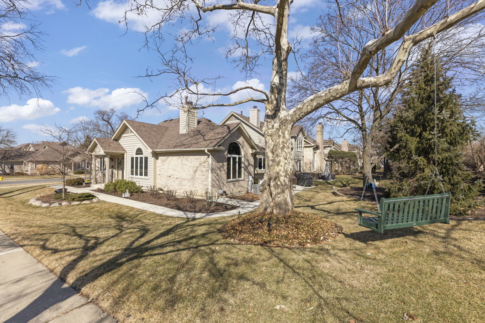 5513 Aspen Avenue, Downers Grove, IL 60515