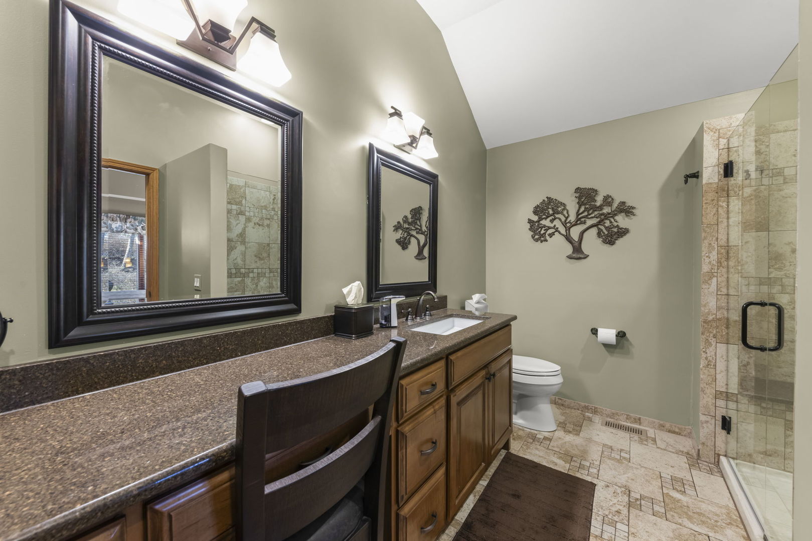 5513 Aspen Avenue, Downers Grove, IL 60515