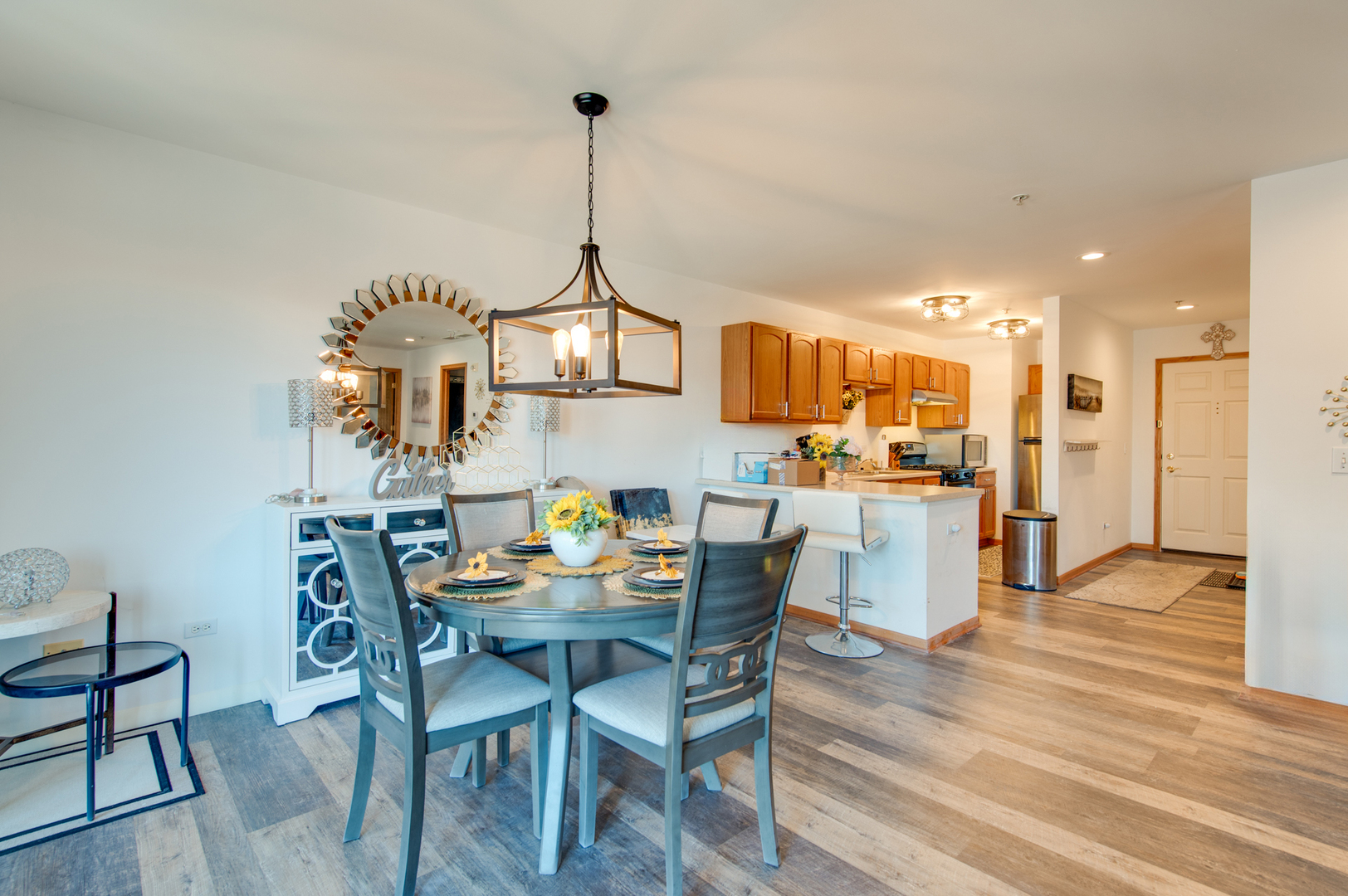 100 N Bokelman Street #329, Roselle, IL 60172