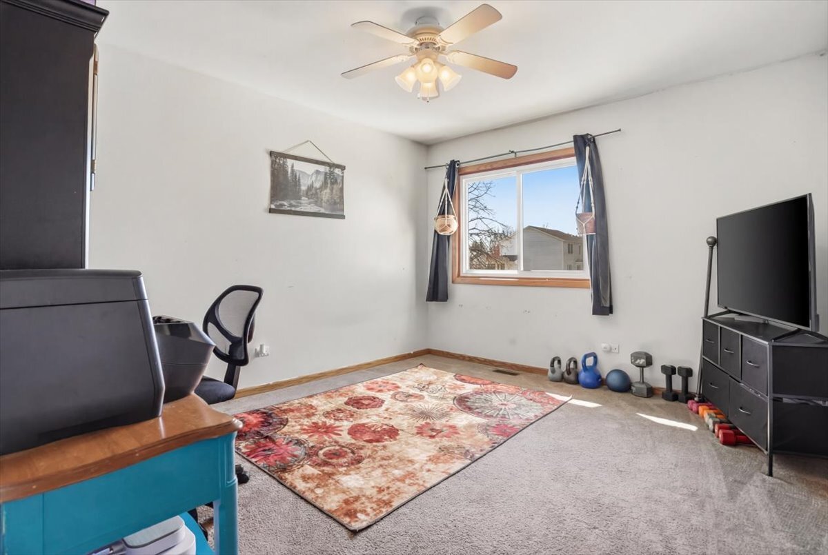 30 Coventry Cove Court, Lake Villa, IL 60046