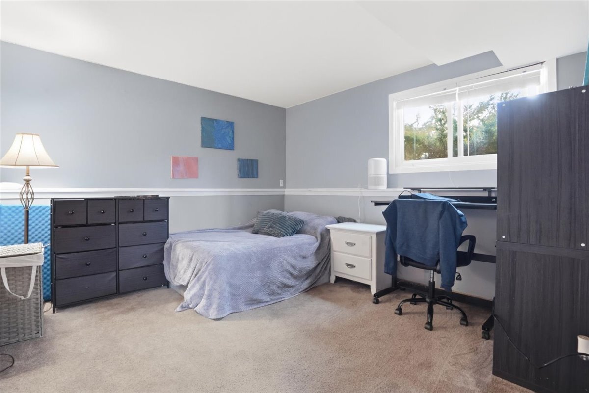 30 Coventry Cove Court, Lake Villa, IL 60046